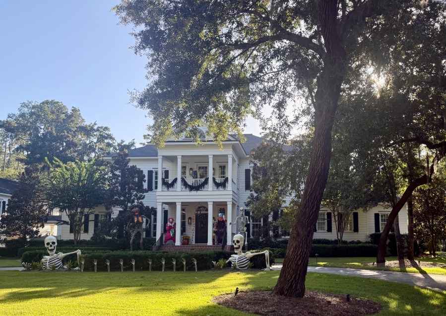 100 Reasons Why I LOVE THE LANDINGS: #51 Halloween in&nbsp;Midpoint